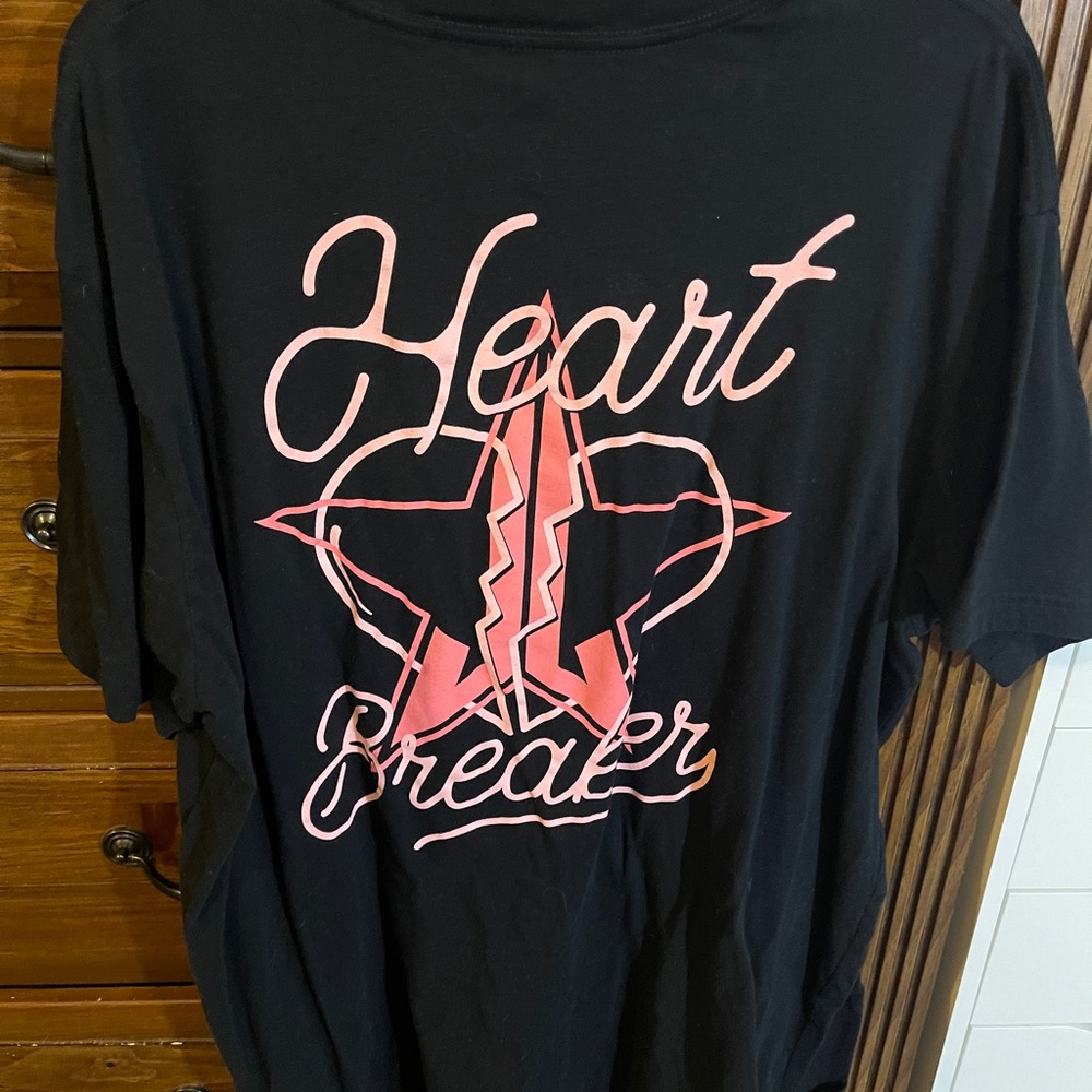 Exclusive Valentine’s Day Tshirt